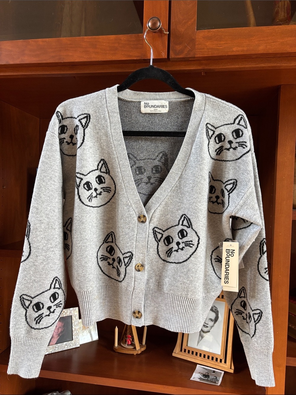 NWT No Boundaries Small 4-6 Cat Sweater Cardigan Gray/Black Button Up